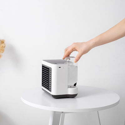 Desk Cooling Mist Fan Dengan Lampu LED Menyemprotkan 3 Mode Kecepatan Angin Untuk Kantor Rumah