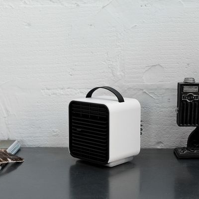 Kipas Pendingin Udara Genggam Isi Ulang Baterai 150ml Kipas Pendingin Semprotan Air